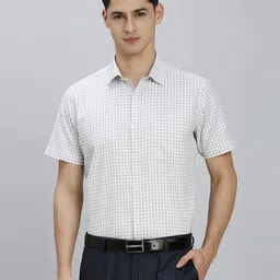 Reid & Taylor Men India Slim Fit Spread Collar Micro Checked Cotton Formal Shirt-picture-27