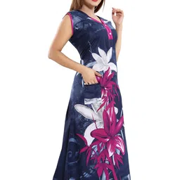 CINCO Women Printed Maxi Nightdress image 4