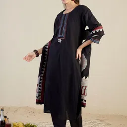 Indo Era Women Ethnic Motifs Embroidered Regular Thread Work Pure Cotton Kurta with Trousers & With Dupatta image 3