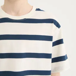 DeFacto Boys Striped Drop-Shoulder Sleeves Pockets T-shirt image 5
