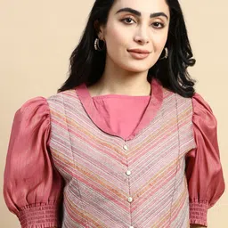 De Moza Geometric Candy Stripes Printed V-Neck Boxy Crop Top image 2