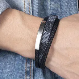 Jewels Galaxy Men Leather Silver-Plated Bracelet image 2