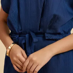 Komarri U Self Design Tie-Up Extended Sleeve Shirt Midi Dress image 4