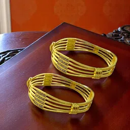 AARTISAI Set Of 2 Gold Plated Stone Studded Bangle image 2