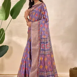YASHASVI FASHION Ethnic Motifs Silk Blend Mysore Silk Saree image 3