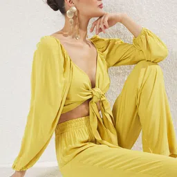 Trendyol V-Neck Top With Trousers Co-Ords-picture-25