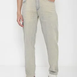SHOWOFF Men Straight Fit Low-Rise Low Distress Heavy Fade Cotton Stretchable Jeans-image-45