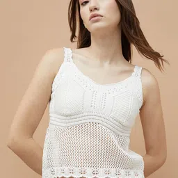 Ginger by Lifestyle Women Printed V-Neck Extended Sleeves Pockets T-shirt-image-14