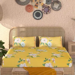 Sangria Unisex Yellow Bedsheets image 4