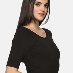 NOT YET by us Printed Round Neck Short Sleeves Stretchable Saree Blouse image 2