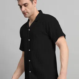 Metronaut Men Classic Fit Textured Cuban Collar Casual Shirt image 4