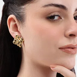 DressBerry Square Shaped Studs-picture-44