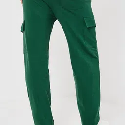 Styli Men Relaxed Fit Cargo Jogger with Contrast Stitch image 2