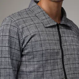 Campus Sutra Checked Spread Collar Windcheater Puffer Jacket image 4