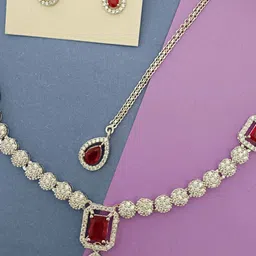 EVY Set of 4 Pcs Gold-Plated Cubic Zirconia Studded Necklace With Earrings and Maang Tika image 2