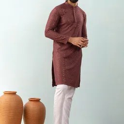 Shiv Leela Men Embroidered Mirror Work Kurta image 2