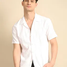 Voroxy Men Relaxed Cuban Collar Textured Polycotton Casual Shirt-picture-13