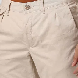 Van Heusen Sport Men Textured Slim Fit Pleated Trousers image 4