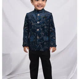 LITTLE COLLARS Boys Embellished Mandarin Collar Sherwani Set-picture-14