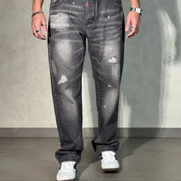 Off Duty India Men Straight Fit Mid-Rise Mildly Distressed Heavy Fade Jeans-picture-39