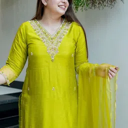 KALINI Women Ethnic Motifs Embroidered Regular Thread Work Chanderi Silk Kurta with Trousers & With Dupatta image 2