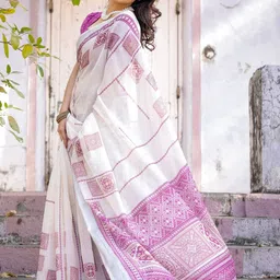 SHREEMALL Ethnic Motifs Printed Zari Saree image 3