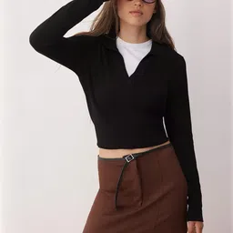 Trendyol Women Kahverengi Solid Mid-Rise Regular Shorts-image-12