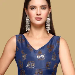 Oomph! Woven Design Jacquard V-Neck Saree Blouse-picture-14