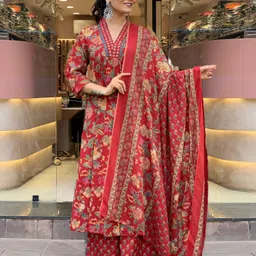 DIVASTRI Floral Printed V-Neck Anarkali Kurta With Palazzos And Dupatta image 5