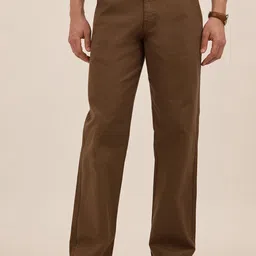 Espanshe Tokarev Men Comfort Mid-Rise Relaxed Fit Trousers-image-59