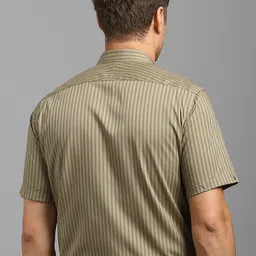 Louis Philippe Men Vertical Striped Spread Collar Formal Shirt image 2