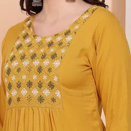 Moda Rapido Women Floral Printed Daily A-Line Kurta image 2