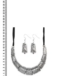 VIVAZS Silver Plated & Flower Designed Jewellery Set image 5