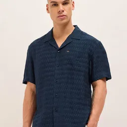 THE BEAR HOUSE Men Relaxed Fit Textured Cuban Collar Casual Shirt-picture-10