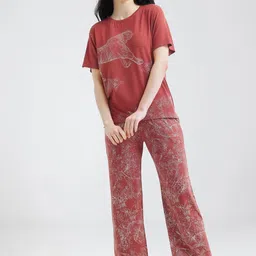 I like me Women Round Neck Animal Printed Night suit-image-0