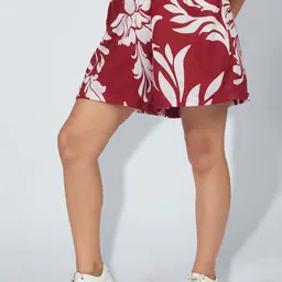 Fashfun Printed V Neck Shrug & Shorts image 5