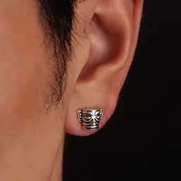 StyleCast x Revolte Classic Studs Earrings image 2