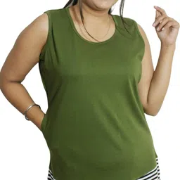 pinkshell Women Solid Round Neck Cotton Blend Green T-Shirt image 4