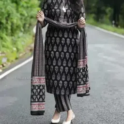 Jivika Graceful Women Dupatta Sets-image-10