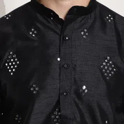 SOJANYA Mandarin Collar Mirror Work Straight Kurta image 4