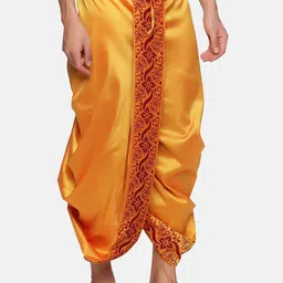 Sethukrishna Men Yellow Printed Dhoti image 5