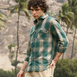 campus sutra Men Regular Fit Checkered Spread Collar Casual Shirt image 2