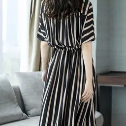 StyleCast Striped Print Round Neck Short Sleeves A-Line Dress image 2