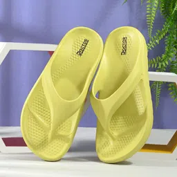 footup Newly Launch | Classic Ultra Soft | Cushion | Comfortable|Premium|Stylish|Trendy Women Flip Flops-picture-12