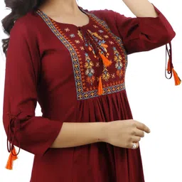 dmp fashion Casual Regular Sleeves Embroidered Women Maroon Top-picture-11