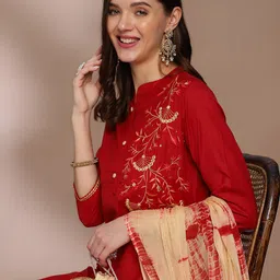 Anouk Floral Embroidered Mandarin Collar Thread Work Pure Silk Kurta Set-picture-27