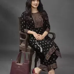 shoecom Women Viscose Rayon Kurta Palazzo Set image 1