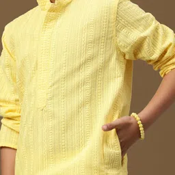 here&now x sanwara Sanwara Boys Ethnic Motifs Embroidered Regular Chikankari Kurta With Dhoti Pants image 5
