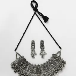 Moedbuille Silver-Plated Ghungroo-Studded Jewellery Set image 4