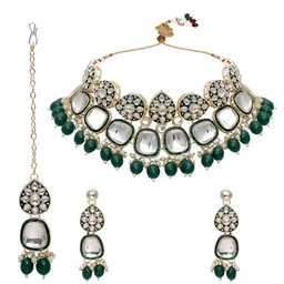 OOMPH Kundan Studded & Beaded Jewellery Set image 5